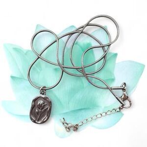 silver rose necklace